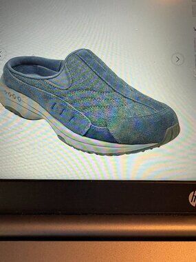 Easy Spirit Traveltime Clogs Light Blue Denim 9.5M NWOT